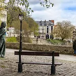 Lhotel - Face Au Chateau - Boutique Et Seminaires 3*