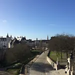 Hotel Lhotel - Face Au Chateau - Boutique Et Seminaires Nantes