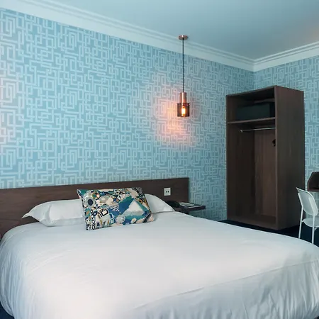 Lhotel - Face Au Chateau - Boutique Et Seminaires Hotel 3*