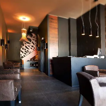 L'hotel 3*