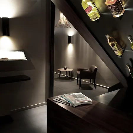L'hotel 호텔 3*