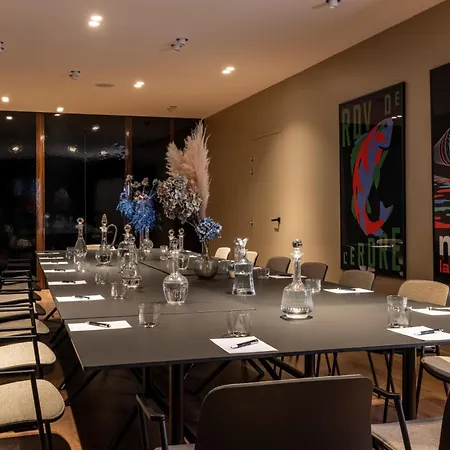 Lhotel - Face Au Chateau - Boutique Et Seminaires Nantes