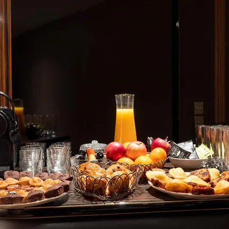 Lhotel - Face Au Chateau - Boutique Et Seminaires Hotel