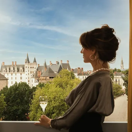 Lhotel - Face Au Chateau - Boutique Et Seminaires 3*
