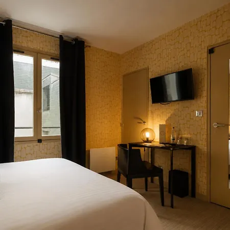 Lhotel - Face Au Chateau - Boutique Et Seminaires Otel