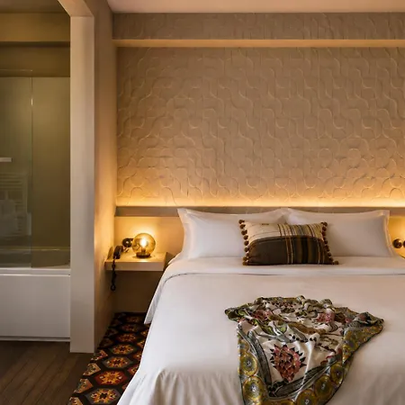 Lhotel - Face Au Chateau - Boutique Et Seminaires Otel Nantes