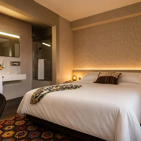 Otel Lhotel - Face Au Chateau - Boutique Et Seminaires Nantes