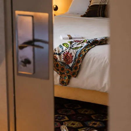 Lhotel - Face Au Chateau - Boutique Et Seminaires 3* Nantes
