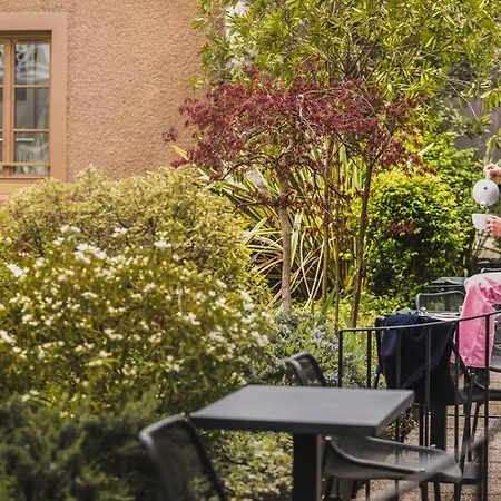 Lhotel - Face Au Chateau - Boutique Et Seminaires Otel Nantes