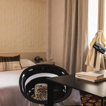 Lhotel - Face Au Chateau - Boutique Et Seminaires 3*