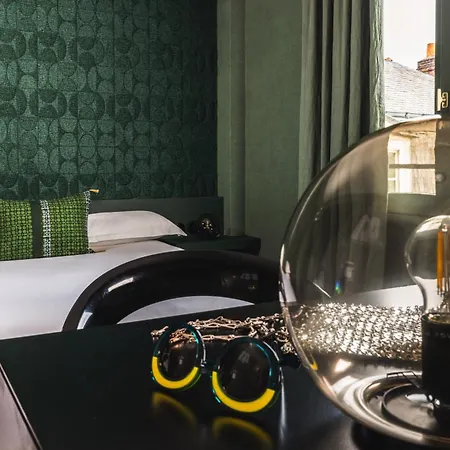 Lhotel - Face Au Chateau - Boutique Et Seminaires Nantes