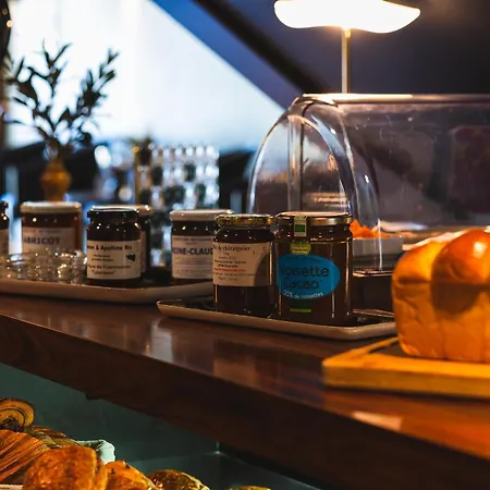 Lhotel - Face Au Chateau - Boutique Et Seminaires Nantes