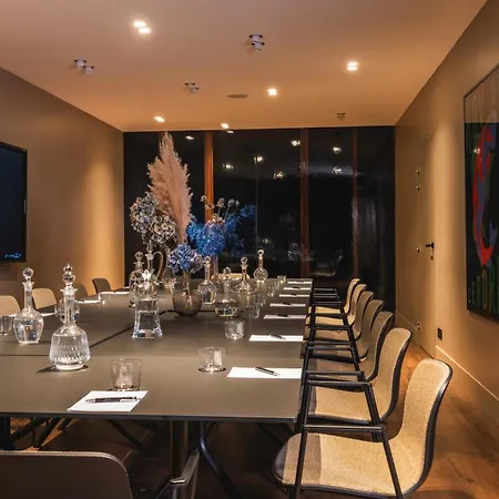 Lhotel - Face Au Chateau - Boutique Et Seminaires 3* Nantes