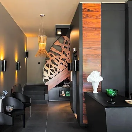 Ξενοδοχείο Lhotel - Face Au Chateau - Boutique Et Seminaires