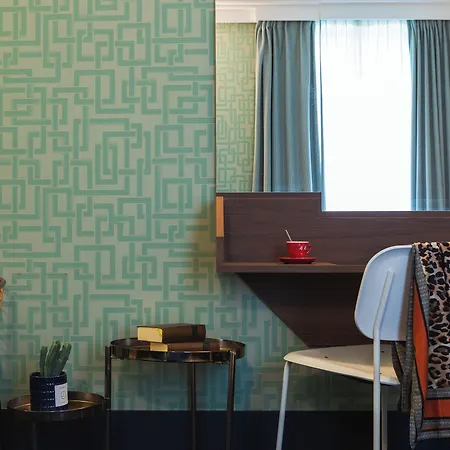 Lhotel - Face Au Chateau - Boutique Et Seminaires 3* Ναντ