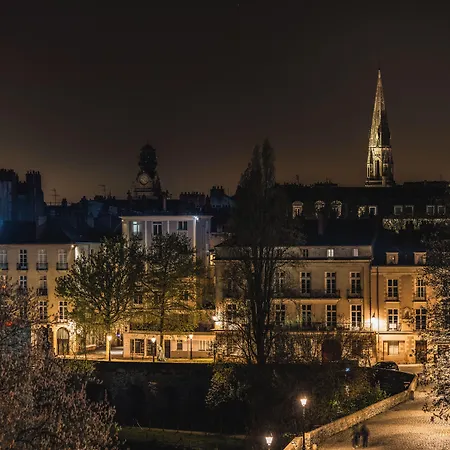 Lhotel - Face Au Chateau - Boutique Et Seminaires Ξενοδοχείο Ναντ