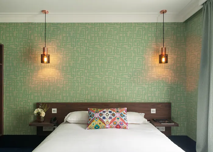 Lhotel - Face Au Chateau - Boutique Et Seminaires 3*