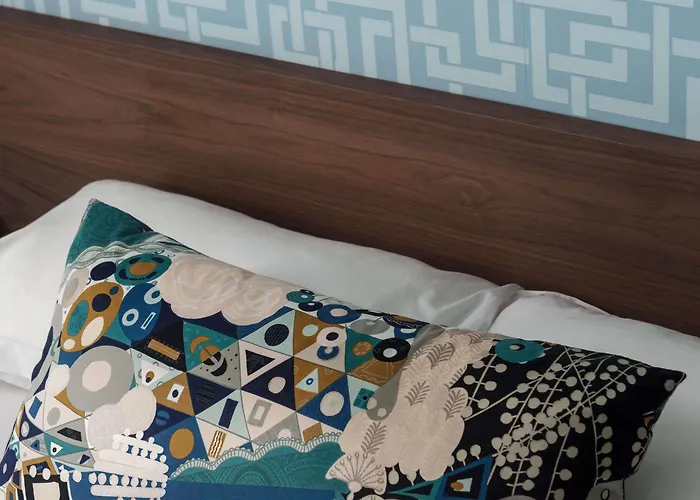 מלון Lhotel - Face Au Chateau - Boutique Et Seminaires