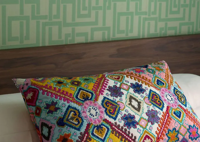 L'hôtel - Face Au Château Hotel Nantes