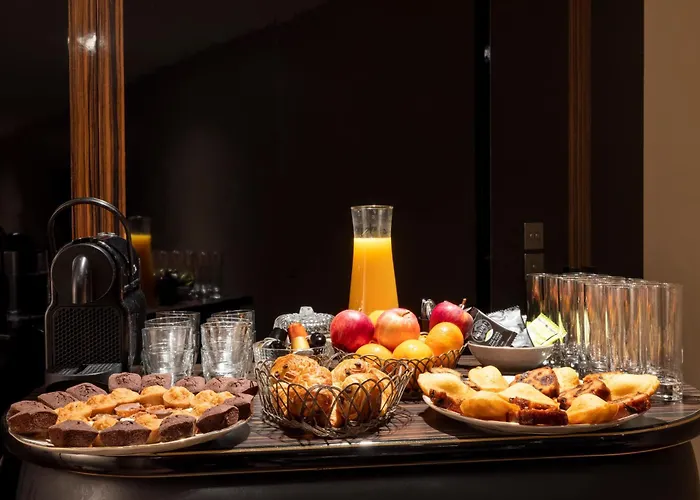 Lhotel - Face Au Chateau - Boutique Et Seminaires Hotel