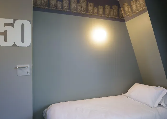Hotel Lhotel - Face Au Chateau - Boutique Et Seminaires Nantes