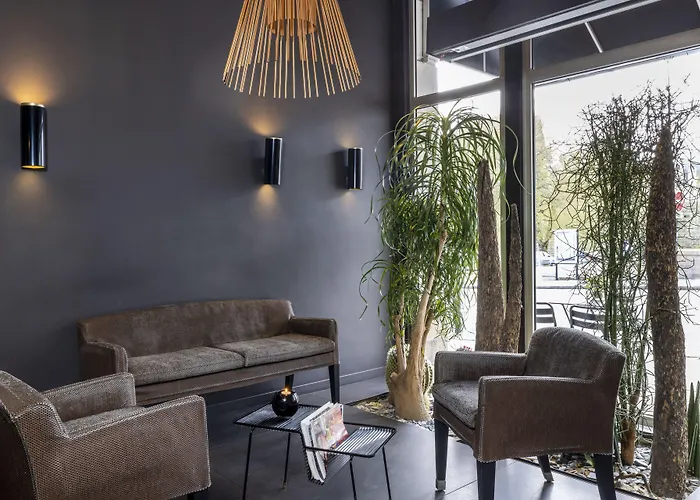 Hotel Lhotel - Face Au Chateau - Boutique Et Seminaires Nantes