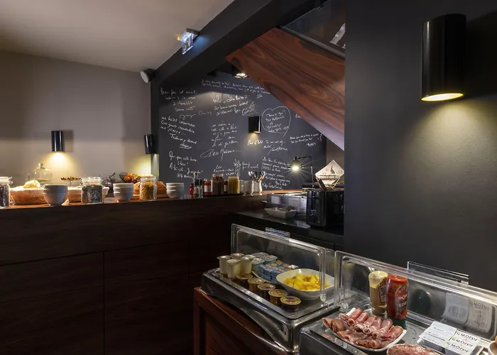 Lhotel - Face Au Chateau - Boutique Et Seminaires 3*