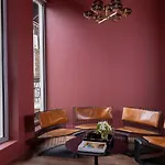 Hotel Lhotel - Face Au Chateau - Boutique Et Seminaires 3*