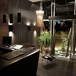 Hotel Lhotel - Face Au Chateau - Boutique Et Seminaires