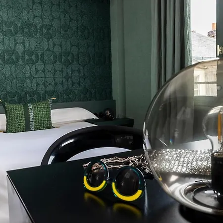 Lhotel - Face Au Chateau - Boutique Et Seminaires Szálloda 3*