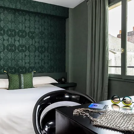 Lhotel - Face Au Chateau - Boutique Et Seminaires 3* Nantes