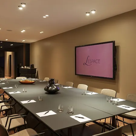 Lhotel - Face Au Chateau - Boutique Et Seminaires 3* Nantes