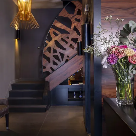 Lhotel - Face Au Chateau - Boutique Et Seminaires 3* Nantes